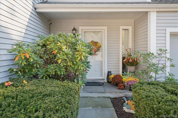 Property Photo: 82 Cornwall Circle NY 10598