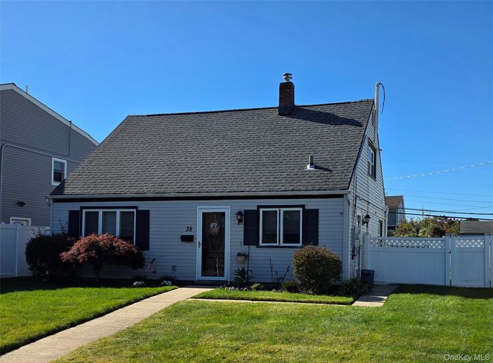 Property Photo:  38 Anvil Lane  NY 11756 