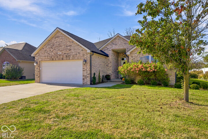 Property Photo: 4352 Westminster Place IN 47201