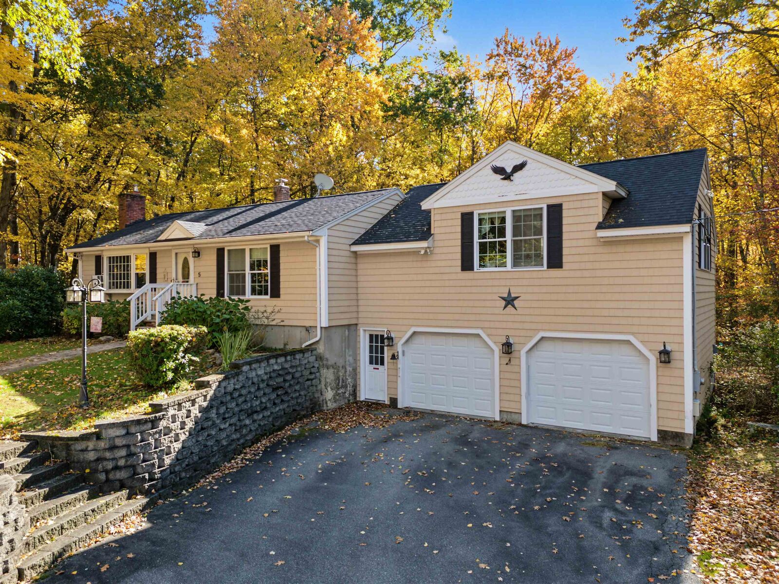 Property Photo: 5 Hovey Meadow Road NH 03811