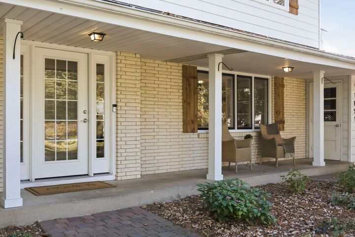 Property Photo:  1851 Heritage Lane  MN 55112 