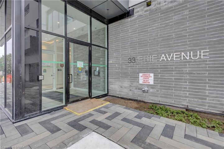 Property Photo:  33 Erie Avenue 1505  ON N3S 0K7 