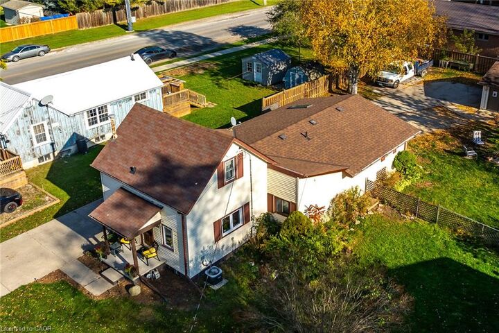 Property Photo: 909 Tamarac Street ON N1A 2E5
