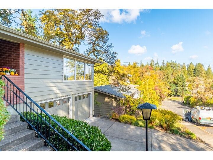 Property Photo:  3460 McMillan St  OR 97405 