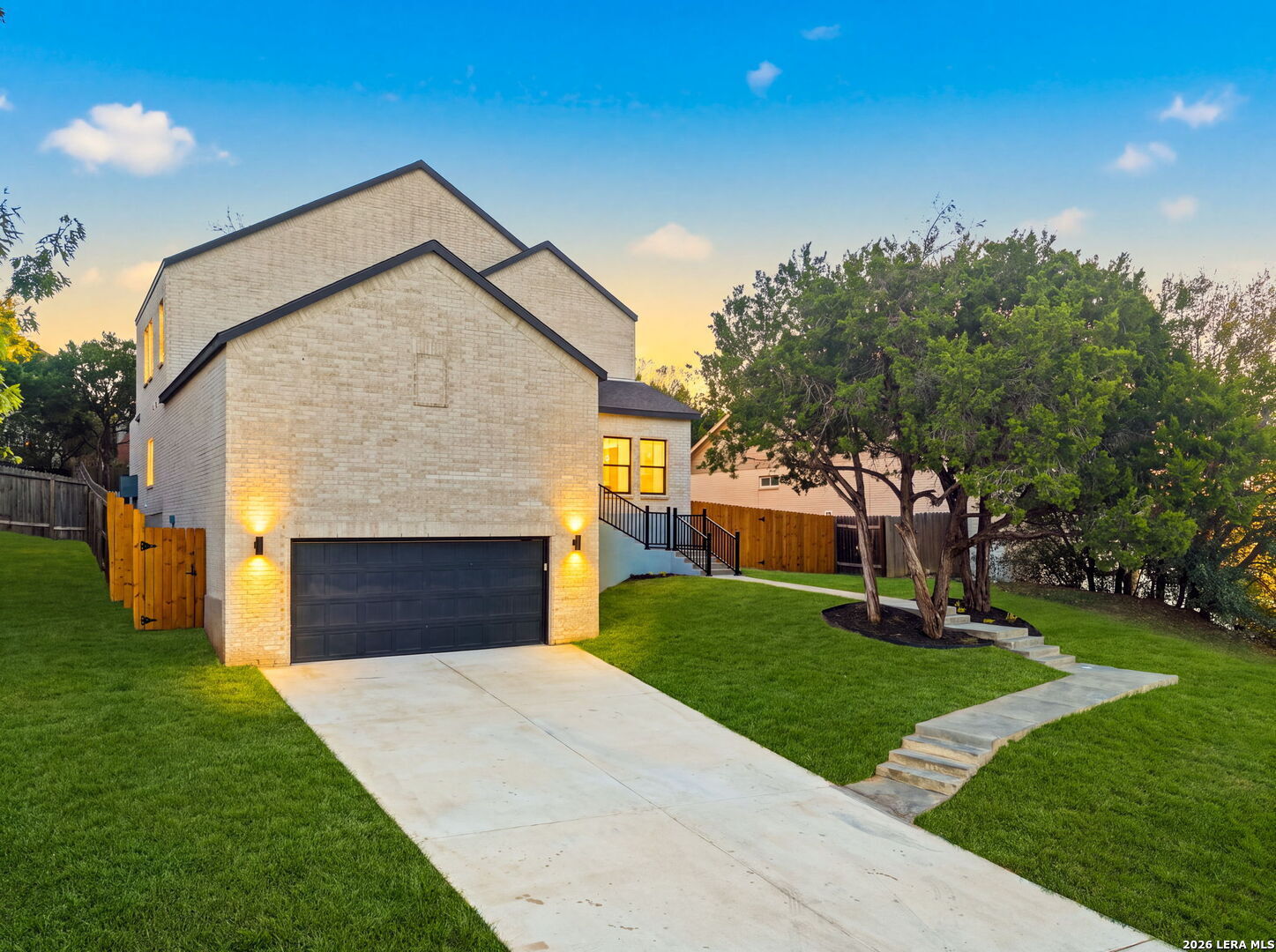 Property Photo:  21006 Promontory Cir  TX 78258 
