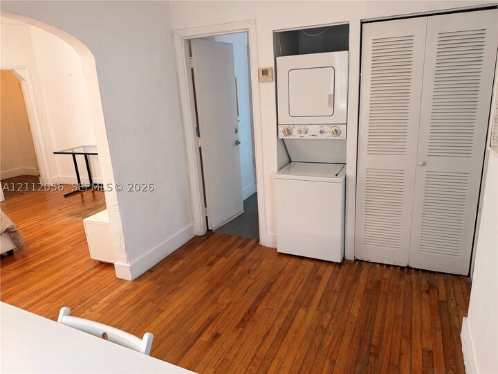 Property Photo:  541 13th St 11  FL 33139 