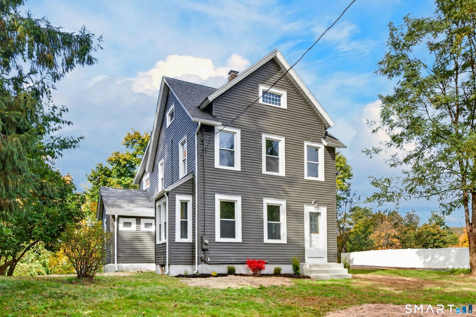 Property Photo:  696 High Street  CT 06770 