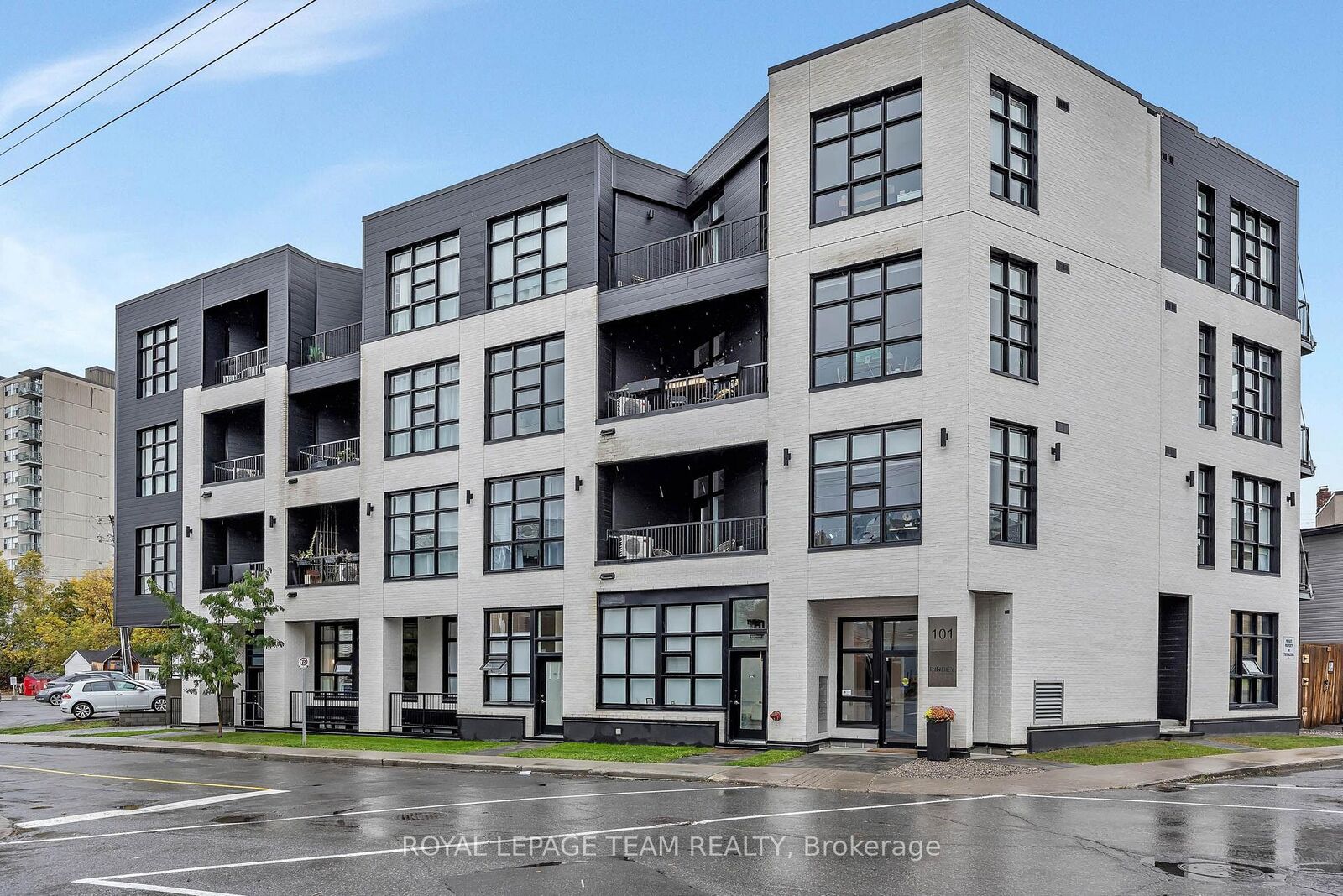 Property Photo:  101 Pinhey Street B01  ON K1Y 1T7 