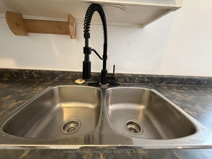 Property Photo:  43 Walter Avenue Lower  ON L3Y 2T2 