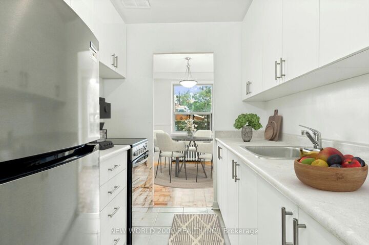 Property Photo:  190 Cosburn Avenue 103  ON M4J 2M1 