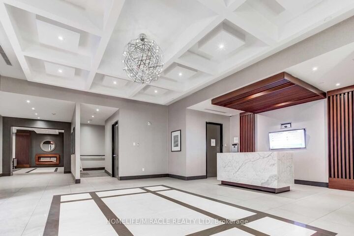 Property Photo:  150 Main Street W 516  ON L8P 1H8 