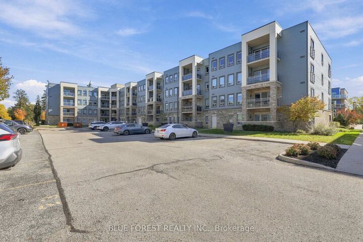 Property Photo:  320 Sugarcreek Trail 205  ON N6H 0G3 