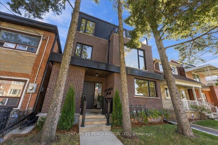 Property Photo:  113 Hatherley Road 3  ON M6E 1W4 
