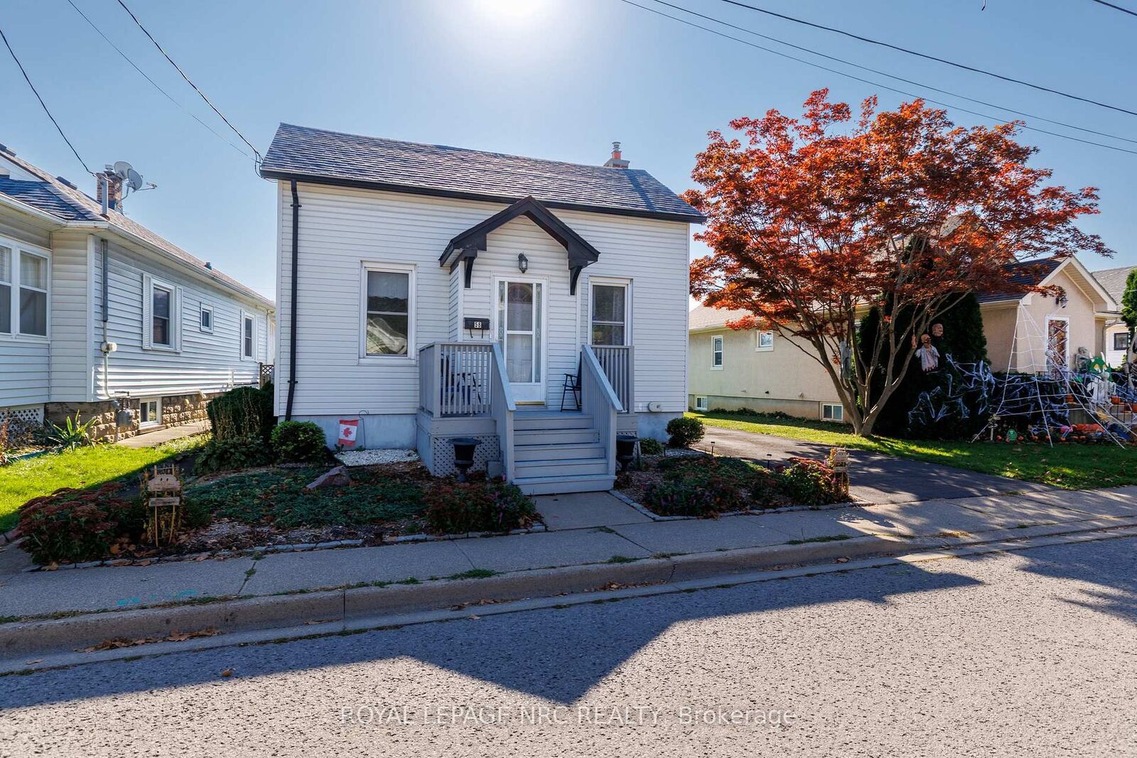 Property Photo: 56 Beech Street ON L2R 2B7