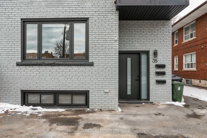 Property Photo:  38 Penhurst Avenue 3  ON M8Y 3A8 