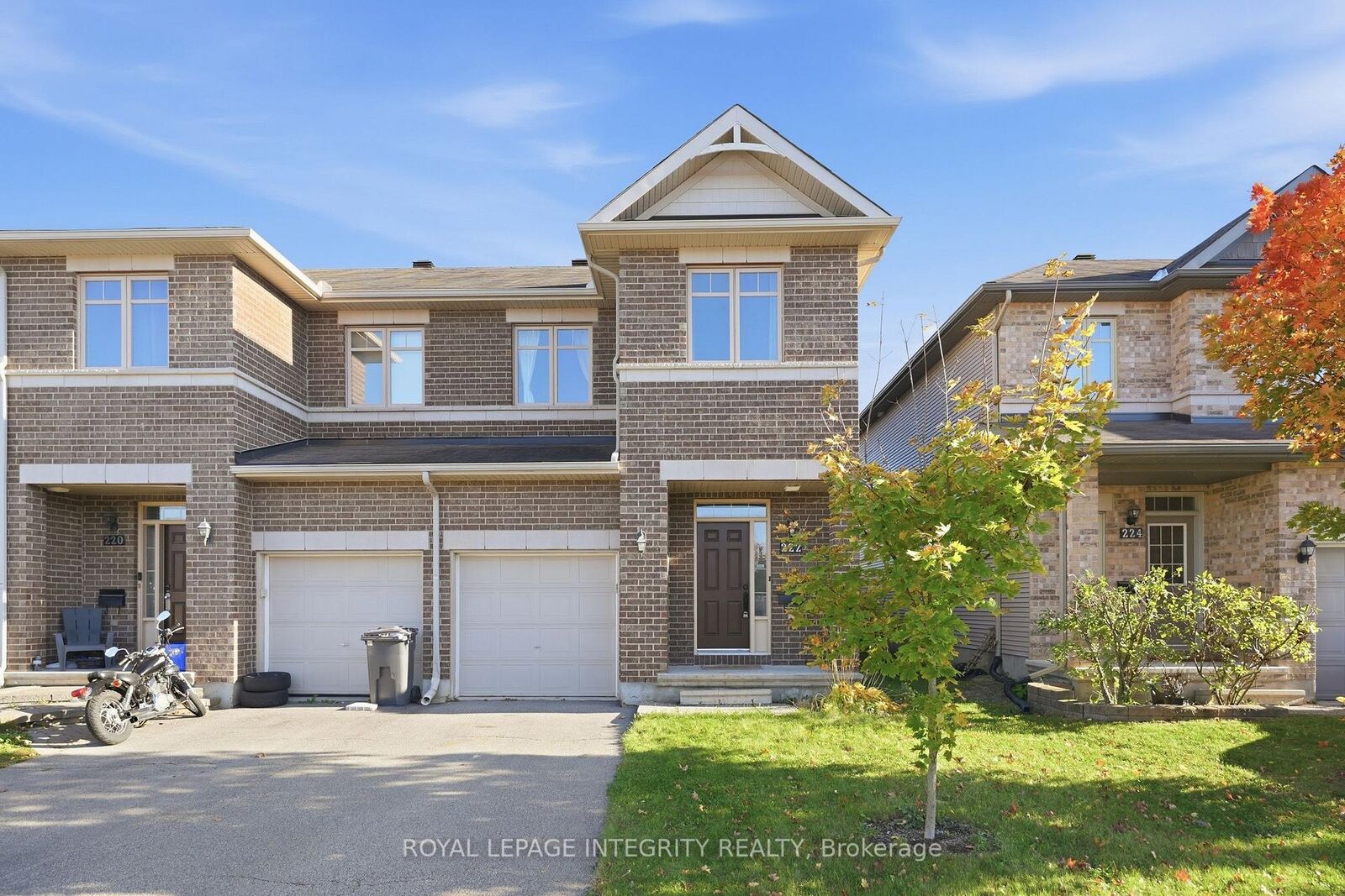 Property Photo:  222 Maxwell Bridge Road  ON K2W 0B7 
