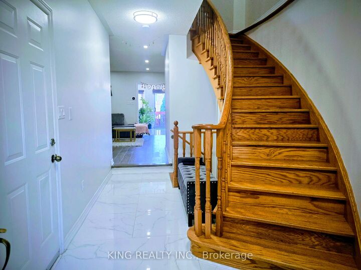 Property Photo: 131 Royal Appian Crescent ON L4K 5L5