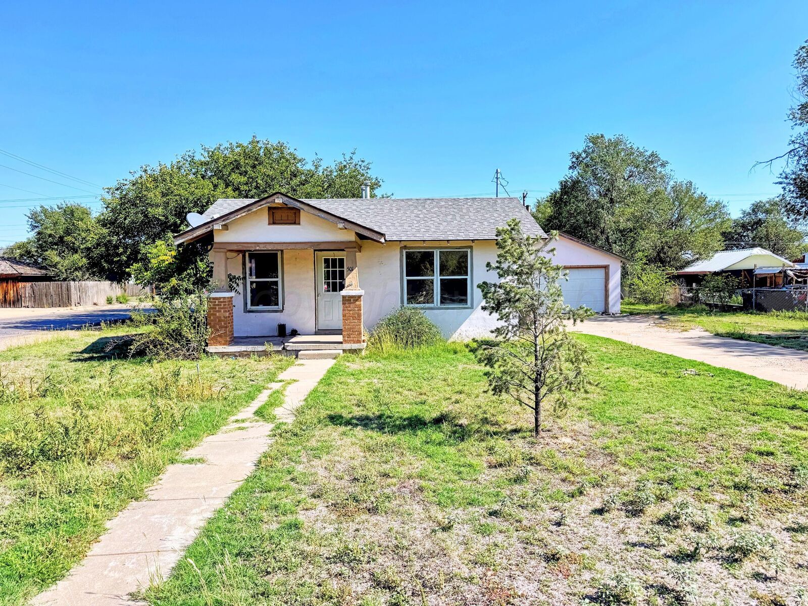 Property Photo: 501 S Endicott Street TX 79081