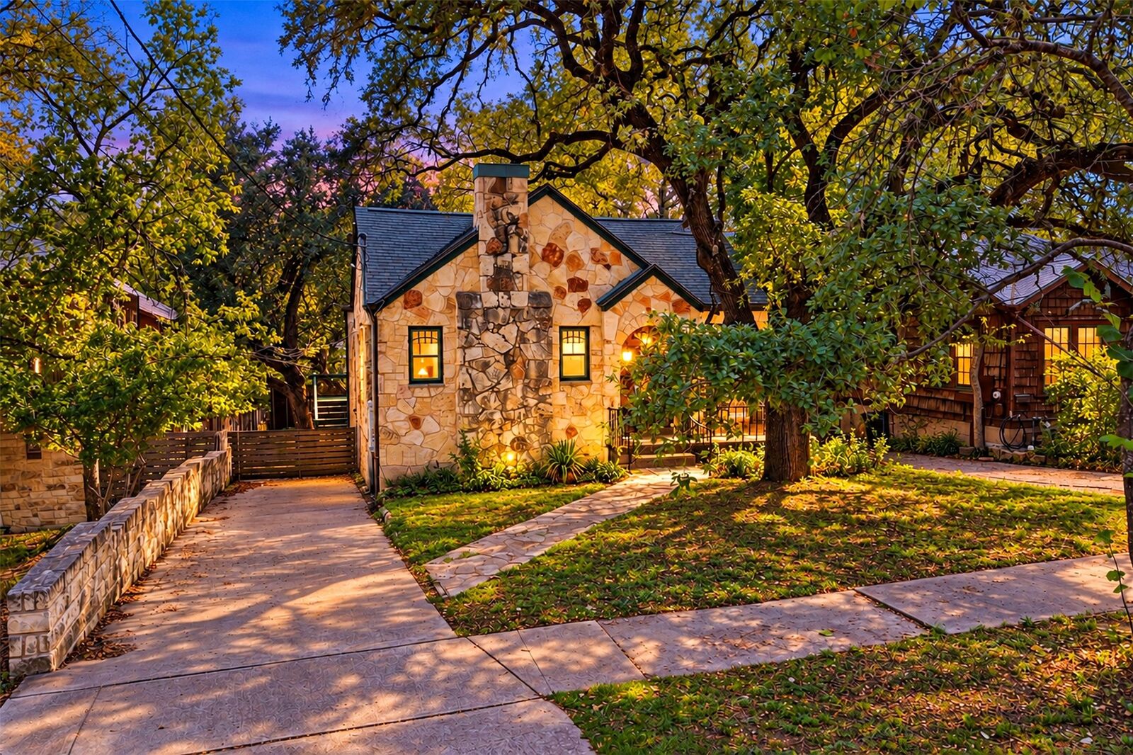 Property Photo:  1311 Newning Avenue  TX 78704 