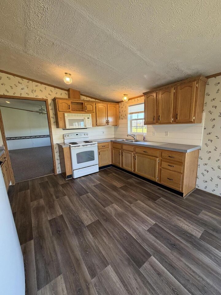 Property Photo:  514 Bull Run Road  NY 12935 