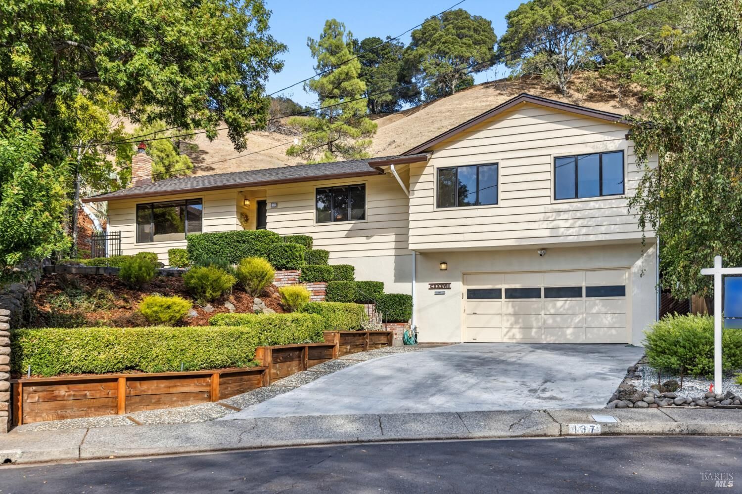 Property Photo:  137 Gregory Drive  CA 94930 