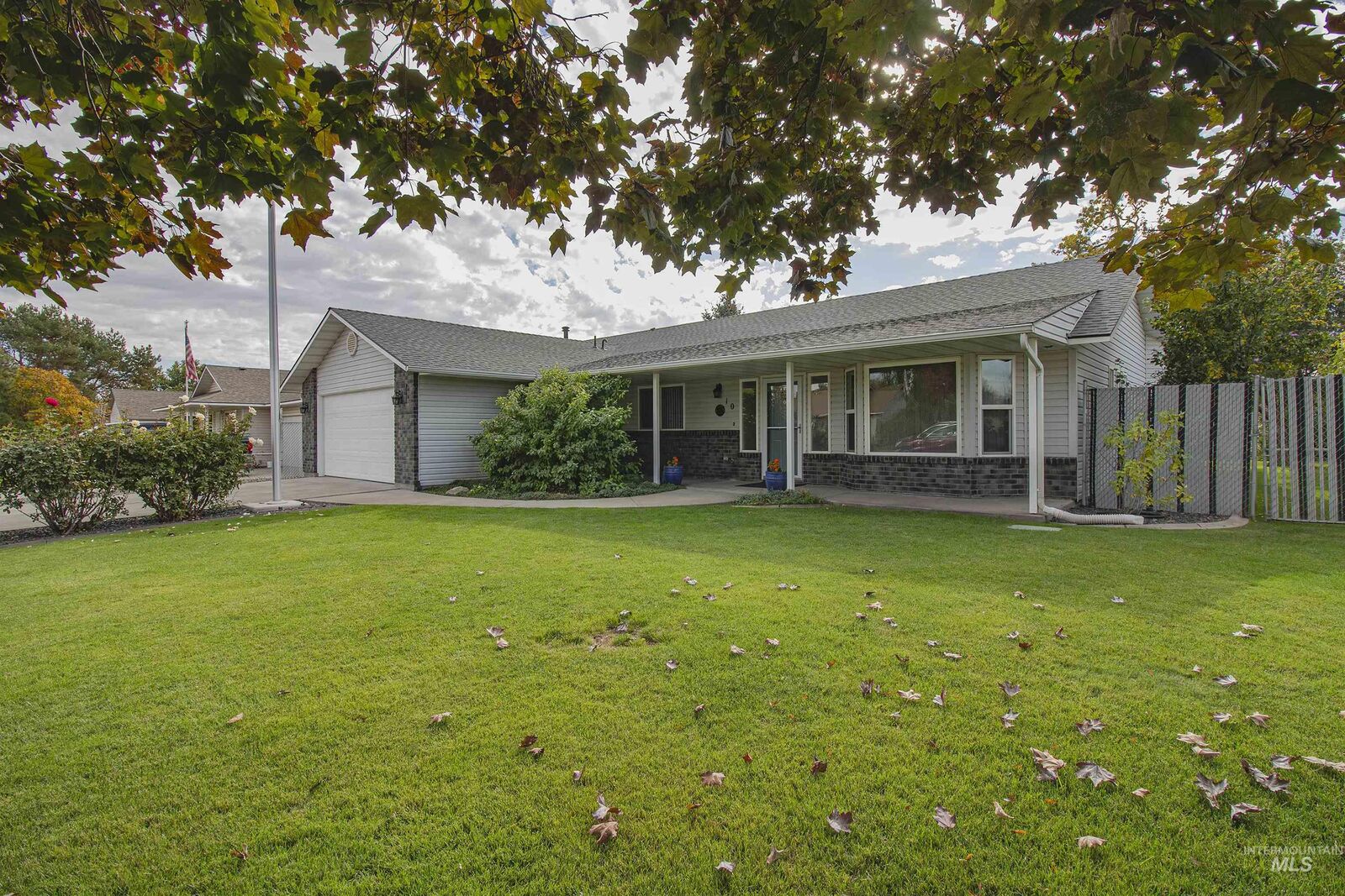 Property Photo: 10 10th Avenue North ID 83661