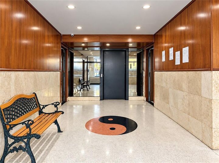 Property Photo:  1577 East 17th Street 3L  NY 11230 