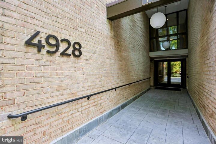 Property Photo:  4928 Sentinel Drive 1-106  MD 20816 