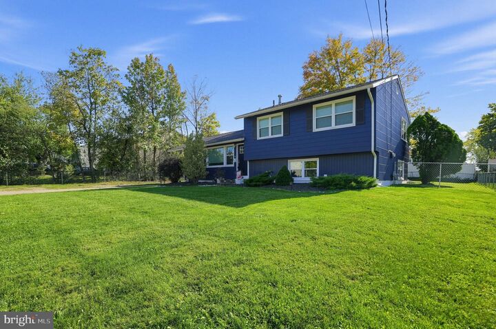 Property Photo:  220 Ogden Station Road  NJ 08090 