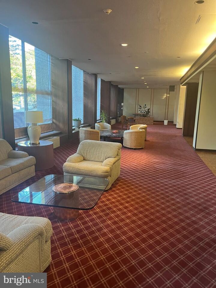 Property Photo:  1001 City Ave Avenue E-1101  PA 19096 