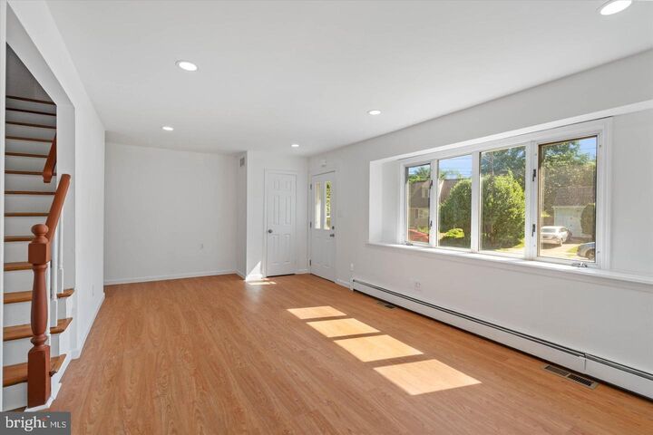 Property Photo:  2 Phelps Lane  DE 19711 