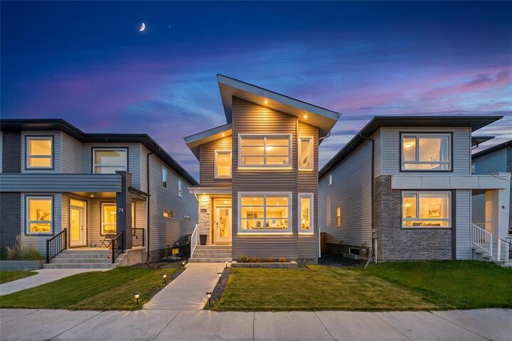 Property Photo:  78 John Neufeld Crescent  MB R3W 0L1 