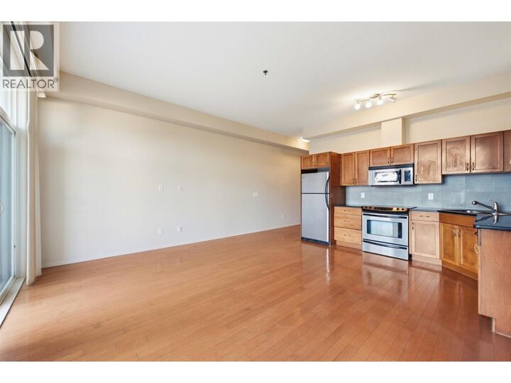 Property Photo:  1331 Ellis Street 312  BC V1Y 1Z9 