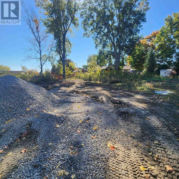 Property Photo:  1469 Flanders Road  ON K6V 0A3 