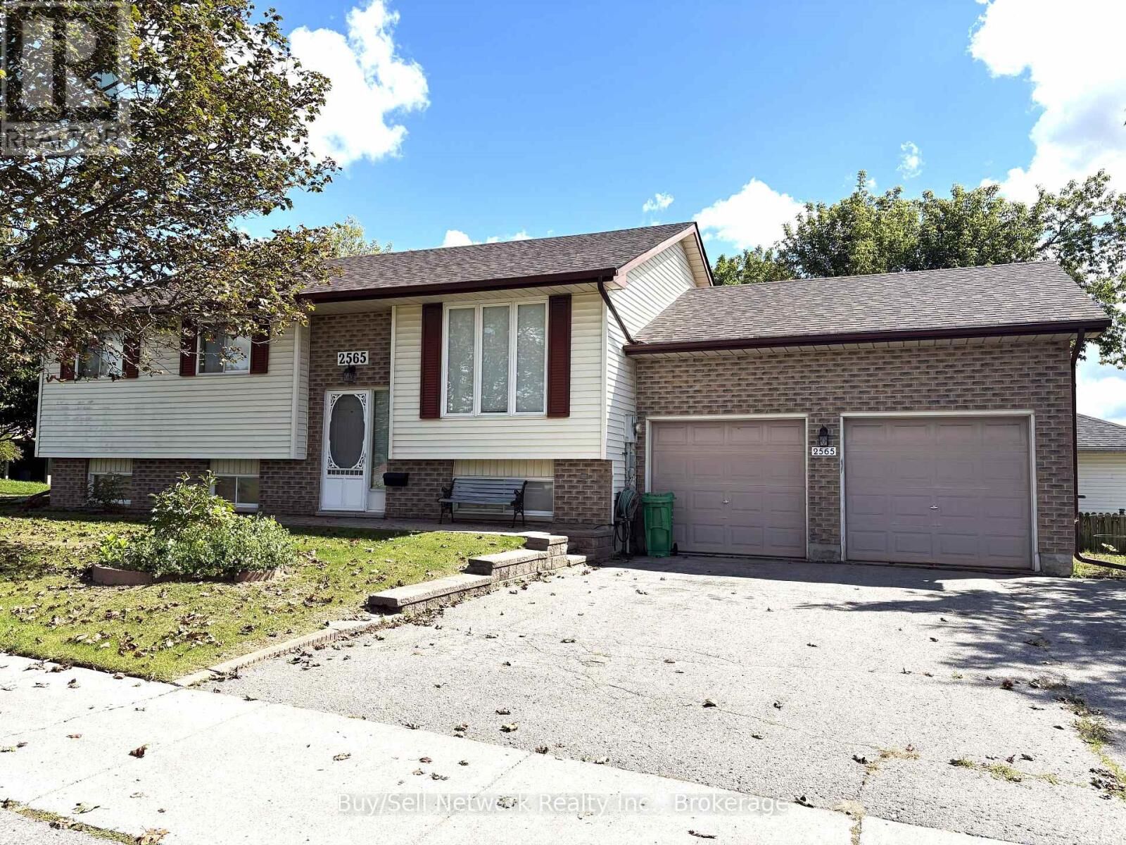 Property Photo: 2565 Marsdale Drive ON K9L 1Y3