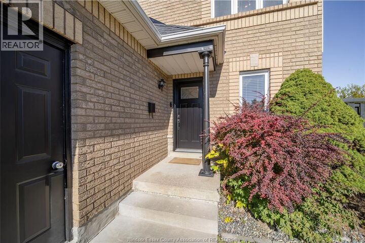 Property Photo:  1016 Peach Blossom Crescent  ON N9G 2R5 