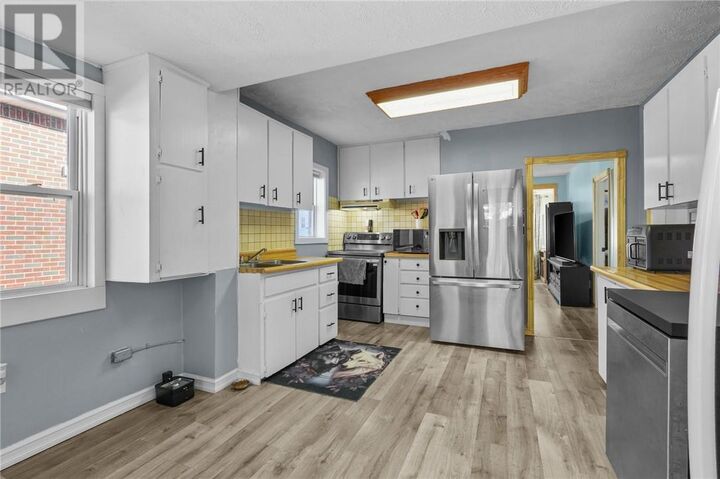 Property Photo: 341 Melvin ON P3C 4X2