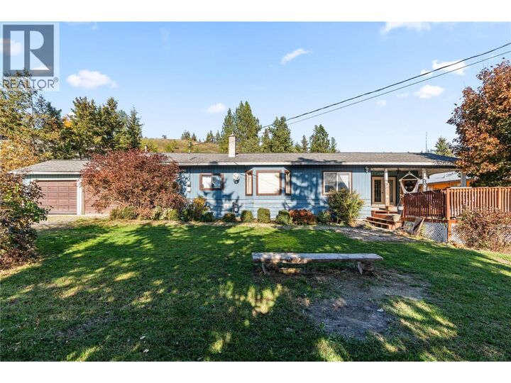 Property Photo: 4538 Lansdowne Road BC V0E 1B3
