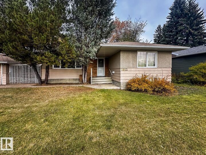 Property Photo:  5812 105 Av NW  AB T6A 1A6 