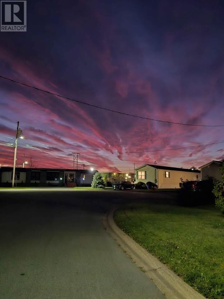 Property Photo:  5 Cambridge Court  NS B4H 0B7 