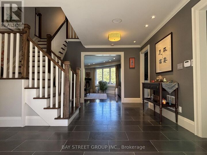 Property Photo:  8 Dodie Street  ON L4G 2L2 