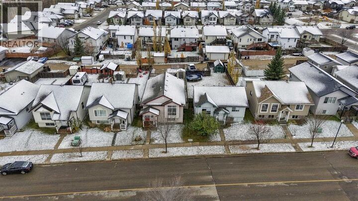 Property Photo:  55 Wildrose Drive  AB T4S 2K8 