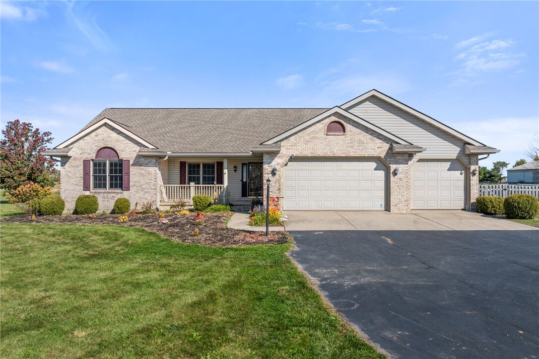 Property Photo:  1528 Jasper Road  OH 45385 