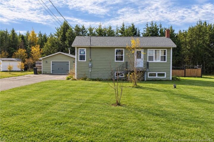 Property Photo:  37 Paul Street  NB E4P 7Y4 