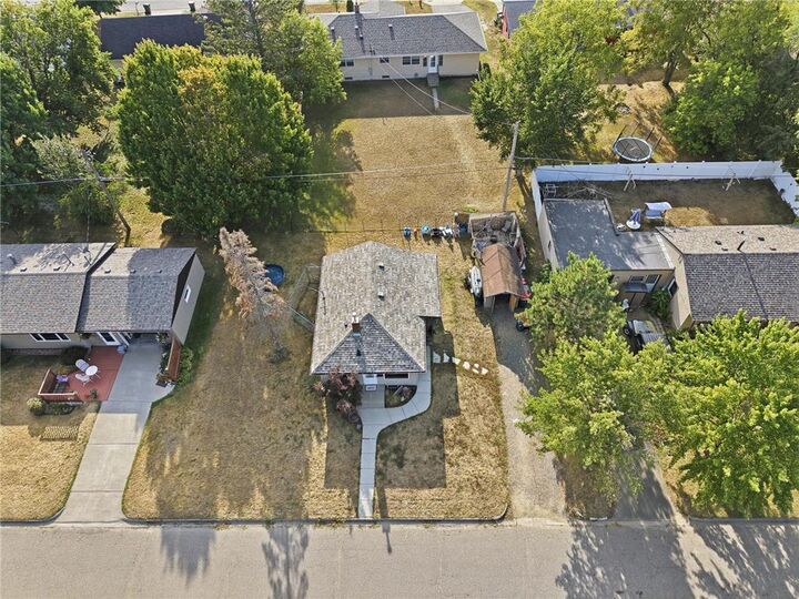 Property Photo: 1023 8th Avenue NE MN 56401