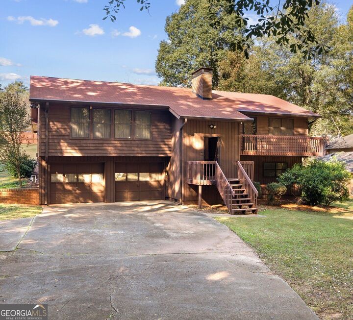 Property Photo: 2811 Deerfield Drive GA 30122