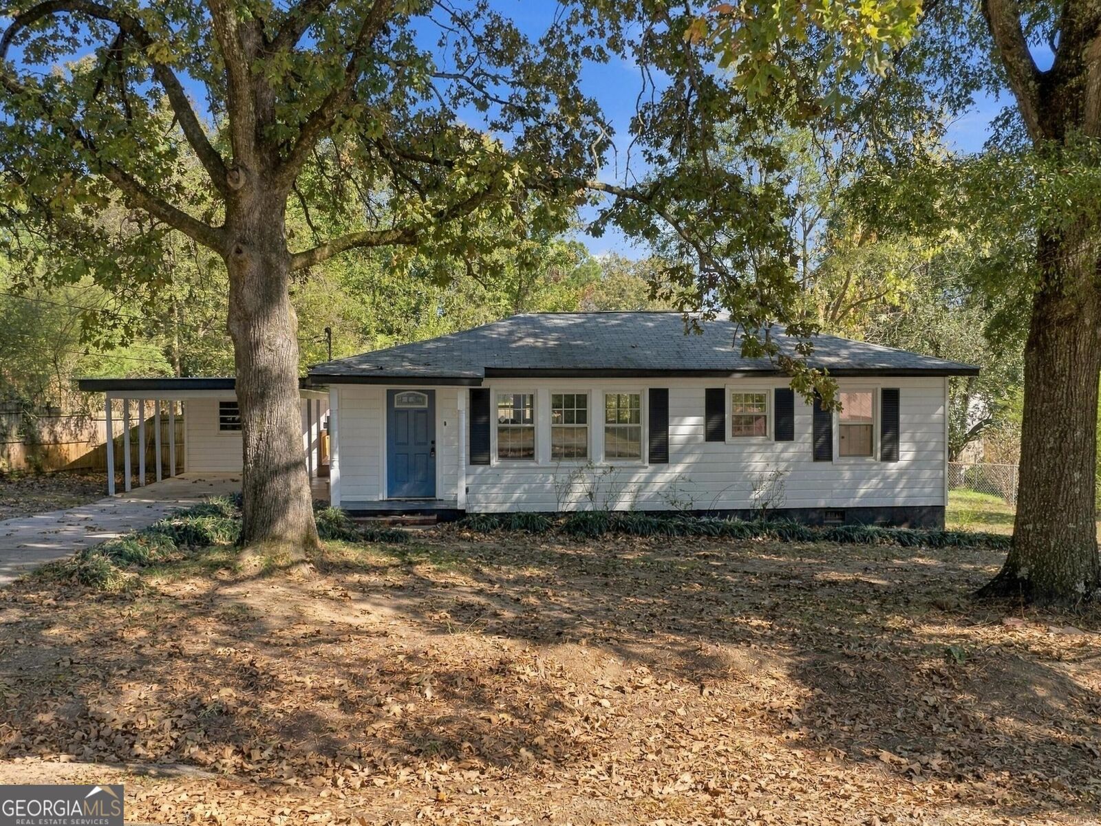 Property Photo: 8 Pinecrest Drive NW GA 30165