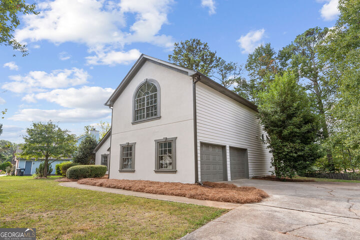 Property Photo:  5500 Arrowind Road NW  GA 30047 