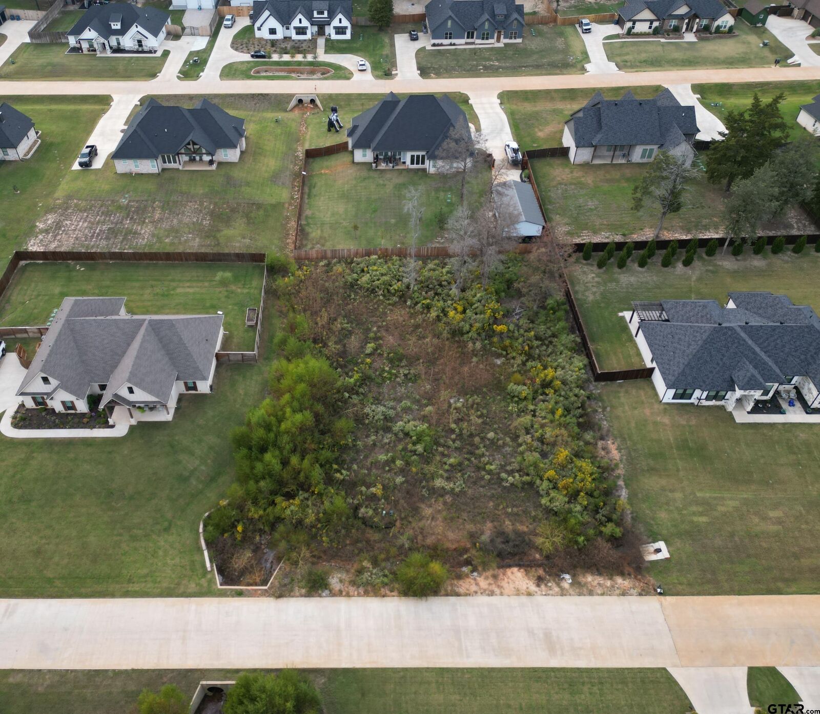Property Photo: 14564 Woodland Creek Dr TX 75771