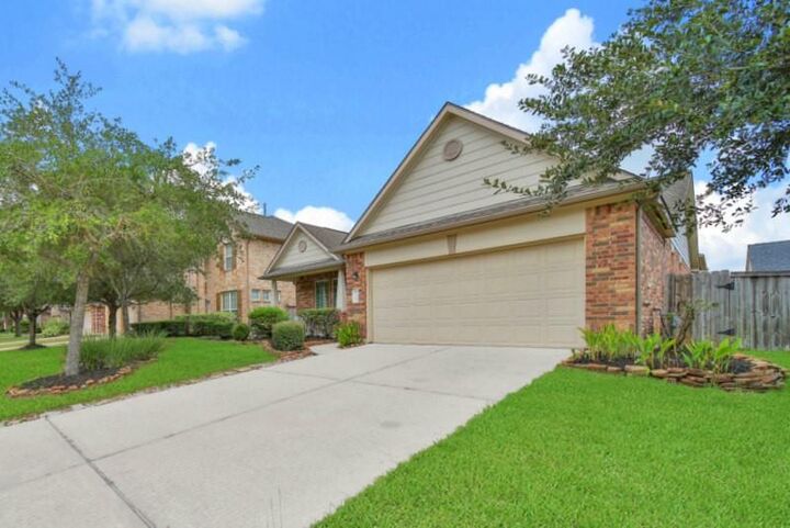 Property Photo:  21522 Venture Park Drive  TX 77406 